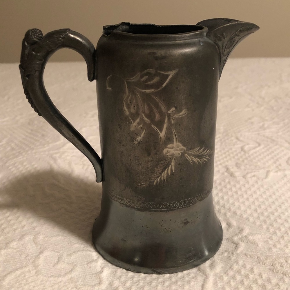 Antique New Amsterdam Silver Co. #850 creamer
